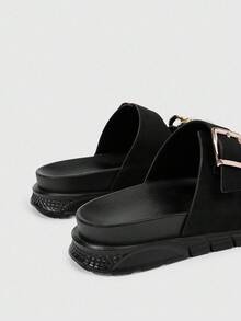 HighSole Women's Metal Chain Decor Buckle Design Casual Flat Slide Sandals - Black - View 8