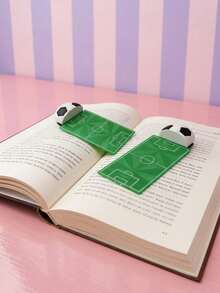1Pc One Size 3D Printed Creative Novelty Football Soccer Bookmark Green White Contrast Color 3D Shaped Page Clip Cute Cartoon Fun Stationery For Reading Book School Office Home Library World Cup Watching Match Season Fans Gift - Football bookmark - View 3