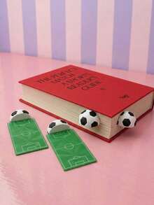 1Pc One Size 3D Printed Creative Novelty Football Soccer Bookmark Green White Contrast Color 3D Shaped Page Clip Cute Cartoon Fun Stationery For Reading Book School Office Home Library World Cup Watching Match Season Fans Gift - Football bookmark - View 2