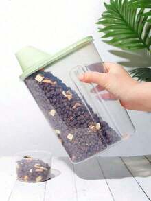 1 Transparent Random Pet Food Storage Box, Suitable For Dog And Cat Food Storage, Airtight Grain Storage Jar, Clear Plastic Bottle With Cap, Grain Storage Container, Kitchen Lunch Bucket, Dog Food And Cat Food - 1.9L-2.5L - View 3