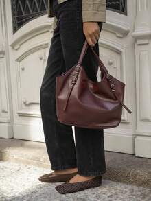 Nöista Burgundy Shoulder Bag With Adjustable Buckle Straps, A Relaxed Shape, And Subtle Side Detaililing - Burgundy - View 5