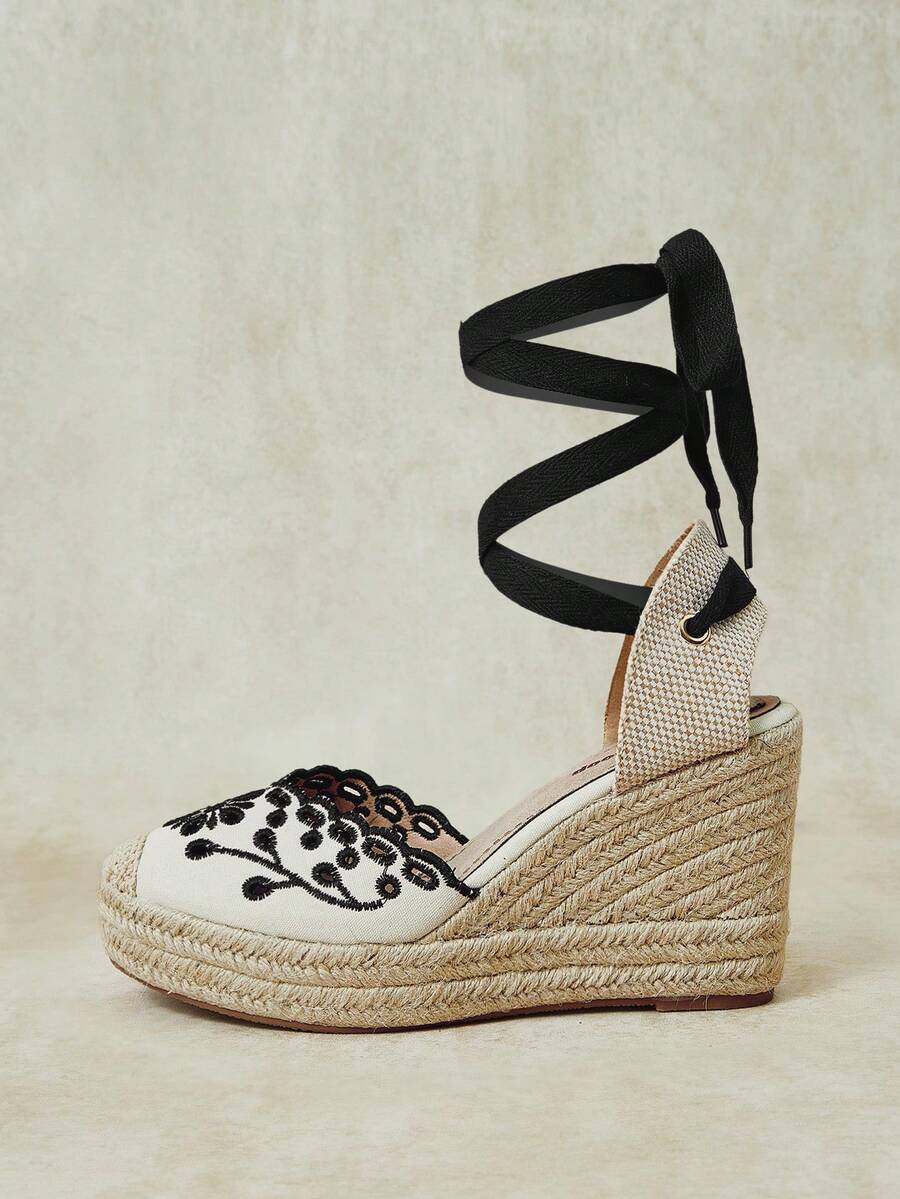 Styleloop 女款黑色波希米亞度假風刺繡鏤空綁帶楔跟厚底鞋 - 黑與白 - 查看 1