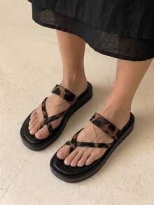 HighSole Spring And Summer New Leopard Print Cross Strap Toe Thick Bottom Design Comfortable Soft Bottom Flat Bottom Casual Style Leopard Print Women Slippers Party Travel - Leopard Brown - View 3