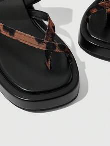 HighSole Spring And Summer New Leopard Print Cross Strap Toe Thick Bottom Design Comfortable Soft Bottom Flat Bottom Casual Style Leopard Print Women Slippers Party Travel - Leopard Brown - View 7