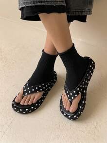 HighSole 春夏新款寬版露趾厚底女款涼鞋，柔軟舒適，適合購物、海邊度假、音樂節，百搭款 - 圓點黑 - 查看 5