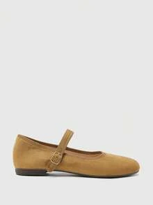 Dark apricot,
