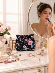 1 Pack Waterproof Sanitary Pad Storage Pouch, Multi-Functional Portable Period Care Bag For Menstrual Cups Panty Liners, Compact Mini Cosmetic Bag Pencil Case Coin Purse, Travel Essential & Practical Gift - Multicolor - View 6