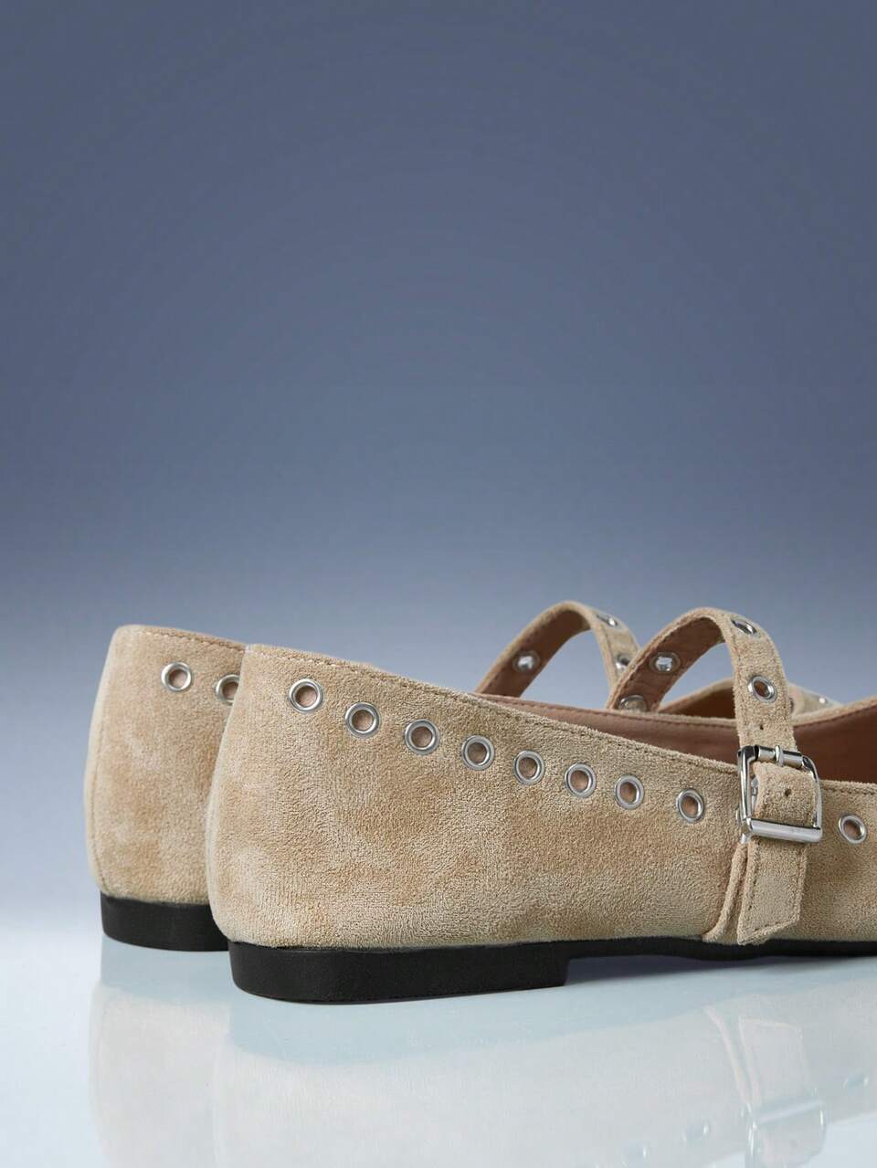 CUCCOO GRLICON Ladies, Flat Shoes, Vacation Atmosphere, Summer Wear, Travel Essentials, Y2K, Cool Girl Night Out Wear Fall Shoes