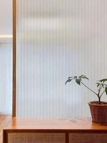 No-Glue Fluted Privacy Glass Film, Translucent Frosted Window Sticker, Static Cling Easy Install & Remove, Light-Transmitting Obscuring, Waterproof Tear-Resistant, For Office, Bathroom, Door, Window, And Interior Glass Partitions. - Changhong - View 9