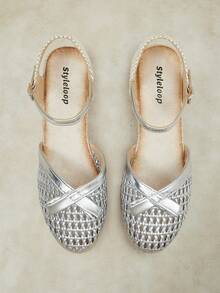 Styleloop Sandalias de moda para mujer con suela gruesa, cuerda de cáñamo, punta redonda y hebilla, estilo resort - Plateado - Ver 10