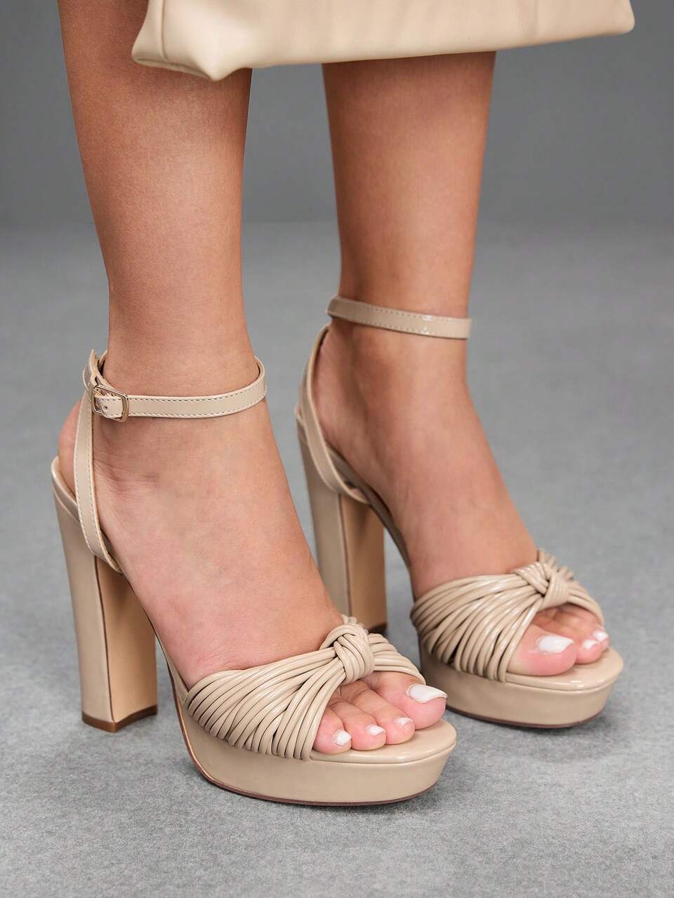 CUCCOO SZL Chic Women's Gold Platform Block Heel Sandals With Knotted Detail And Ankle Strap Fashionable Party Shoes
