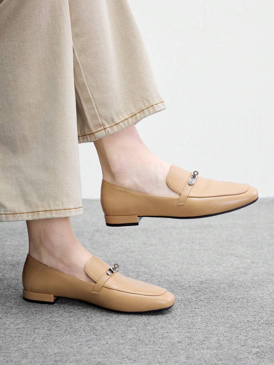 CUCCOO BIZCHIC Women's Square Toe Low Heel New Apricot Women's Flat Shoes Comfortable Versatile Loafers Suitable For Work Commuting Daily Wear Light Casual Flat Women
