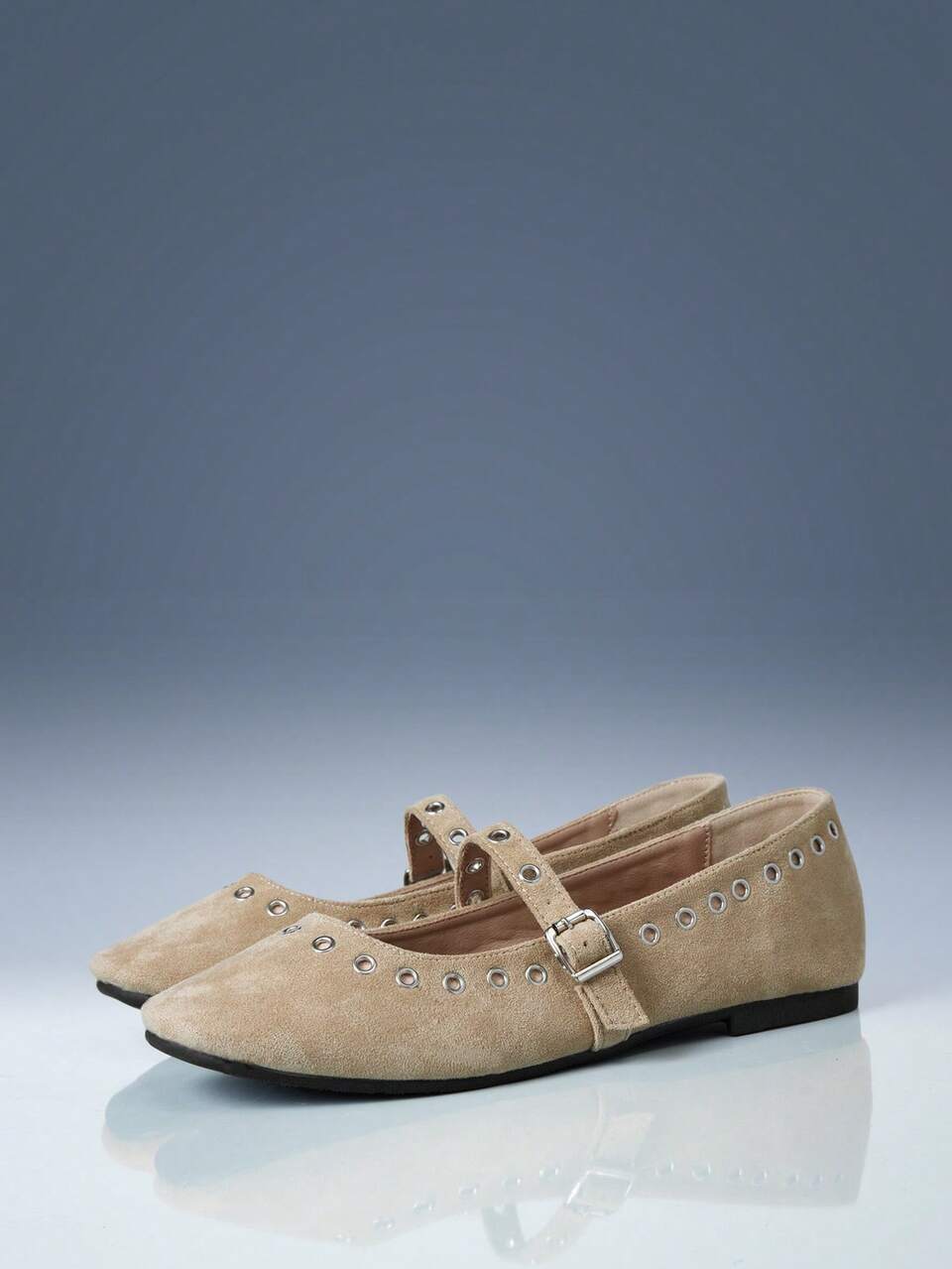 CUCCOO GRLICON Ladies, Flat Shoes, Vacation Atmosphere, Summer Wear, Travel Essentials, Y2K, Cool Girl Night Out Wear Fall Shoes