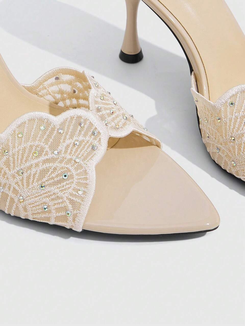 CUCCOO SZL Women's Retro Apricot Lace Rhinestone Peep Toe High Heel Sandals Women's Summer Outer Wear Elegant Thick Heel Mules Slippers