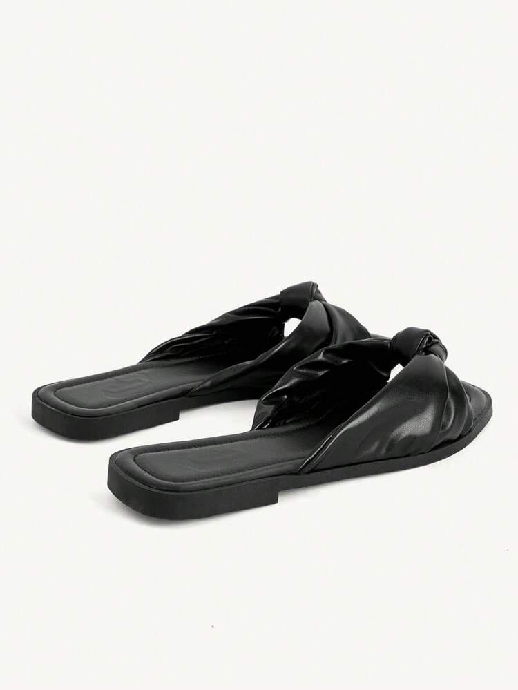 CUCCOO CHICEST Soft Leather Pleated Kinked Sandals Women's Square Toe Flat Bottom Outer Slippers, Black Versatile Non-Grinding Sandals - Black - View 7