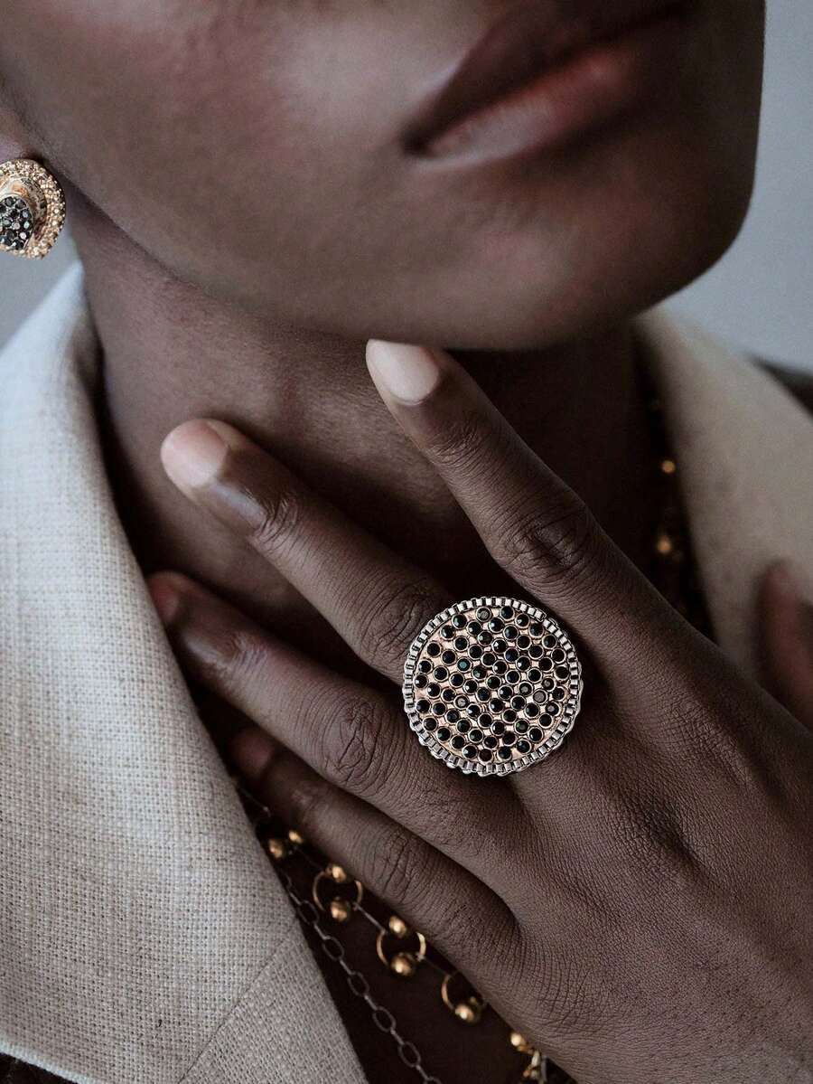 Noxbound Retro Color Matching Flash Diamonds Exaggerated Sense Of Weight Old Money Wind Ring - Antique Silver - View 1