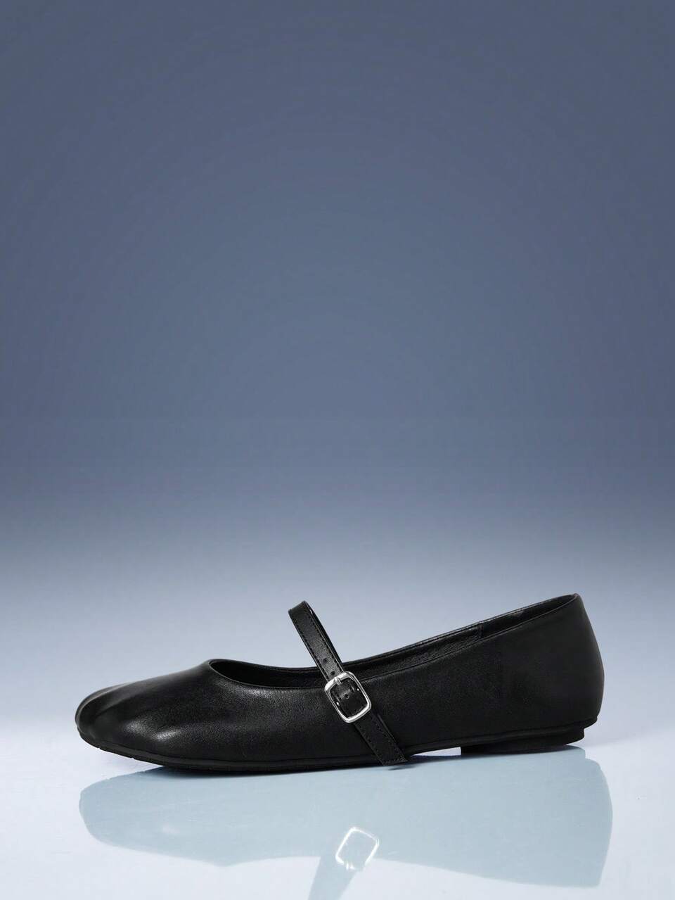 CUCCOO GRLICON Ladies, Flat Shoes, Vacation Atmosphere, Summer Wear, Travel Essentials, Y2K, Cool Girl Night Out Wear