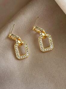 Clariva 1 Pair Of Vintage-Style Diamond-Studded Geometric Earrings, Two Types Of Earrings Will Be Sent Randomly - Yellow Gold - View 5