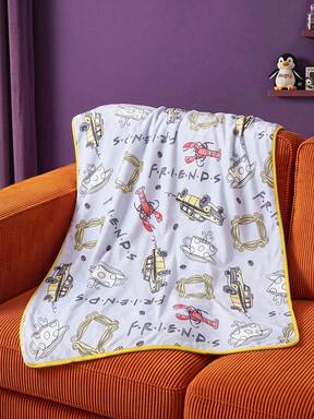 FRIENDS X Joivida 1pc Cartoon Flannel Thick Blanket - Soft, Warm & Anti-Shedding, Y2K Cute Pajama Style, Multiple Sizes Available, Suitable For Sofa, Bed & Napping