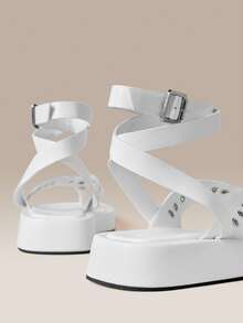 HighSole 金屬鉚釘裝飾人字夾腳踝帶街頭風涼鞋 音樂節度假穿搭 - 白色 - 查看 3