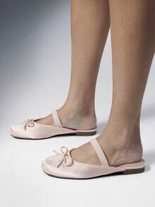 SHEIN Solezae #BalletCore 女款方頭彈性綁帶蝴蝶結緞面腮紅粉一腳蹬芭蕾穆勒鞋–Miumuse 優雅、柔美且舒適 - Satin Blush - 查看 3