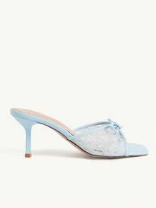 CUCCOO CHICEST 女款時尚性感方頭刺繡線條蕾絲網布蝴蝶結拖鞋，中高跟彩繪直細跟，輕盈透氣鬆弛感 - 淺藍細花網 - 查看 8