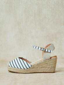 Styleloop Women's Bohemian Buckle Design Fashion Women's Shoes - Blue - View 1