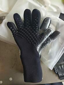 1 Pair Soccer Goalkeeper Gloves Football Match Protective Finger Gloves, Anti-Slip Breathable Training Soft Wear-Resistant Gloves - Multicolor - View 7