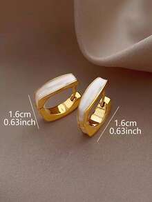NobleVue 1 Pair Of Simple And Luxurious Geometric Copper Earrings Suitable For Women's Daily Party Wear - Yellow Gold - View 4