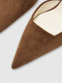 CUCCOO BIZCHIC حذاء كعب عالي نسائي بتصميم مدبب من المخمل باللون البني الكراميل، شبشب عمل يومي متعدد الاستخدامات للتنقل - مخمل بني كراميل - مشاهدة 8