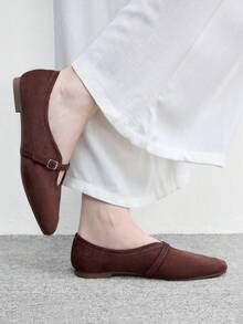 CUCCOO BIZCHIC 女款春秋麂皮小方頭V領金屬扣平底瑪麗珍鞋，復古法式低鞋面軟底 - 咖啡棕1 - 查看 5