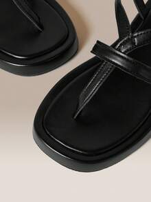 HighSole Toe Back Strap Metal Buckle Design Simple Retro Sandals Holiday Shopping Wear - Black - View 4