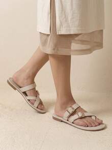 HighSole 女款方頭圓趾純色扣飾通勤職場百搭平底涼鞋，舒適一腳蹬 - 白色 - 查看 4