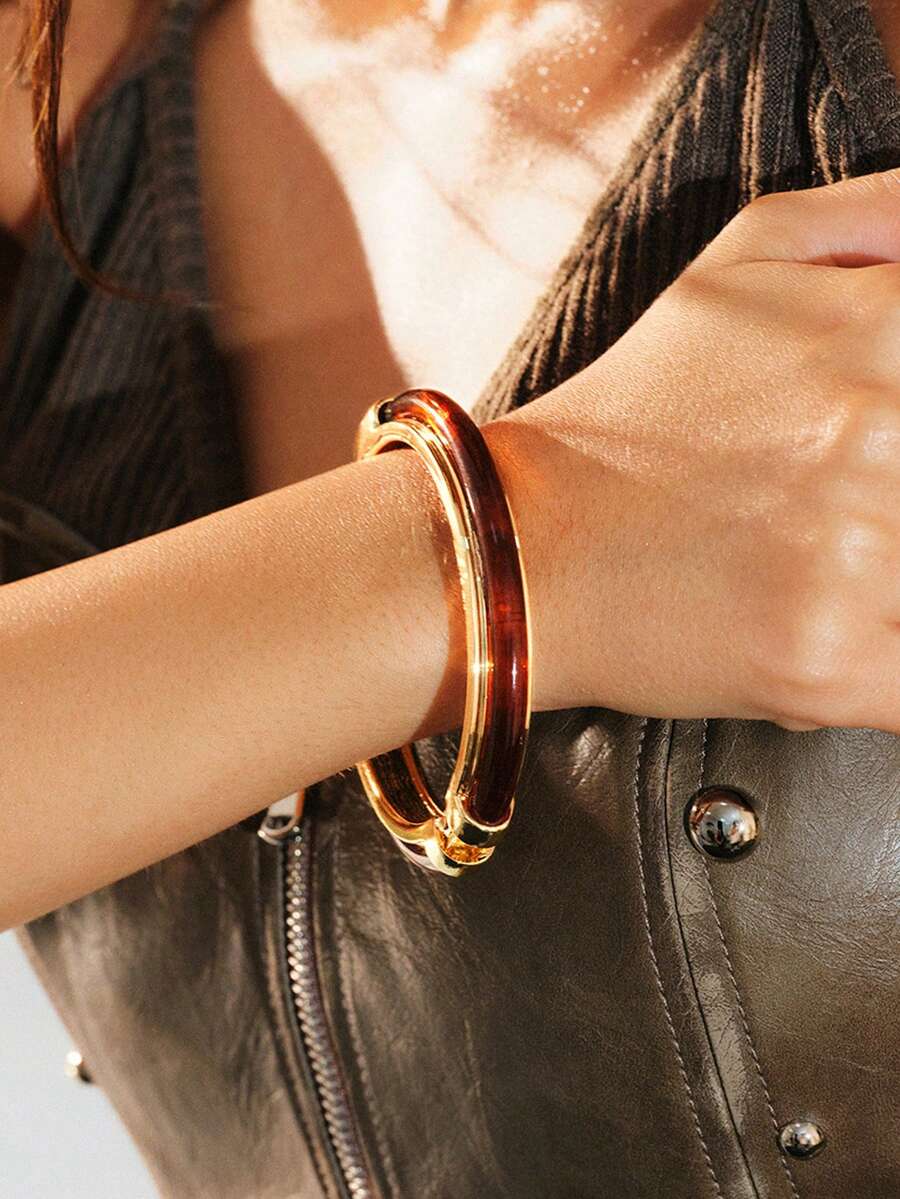 Glisma Gelang Fashion Wanita Emas Baru dari Resin Cokelat Perhiasan - Yellow Gold - View 1