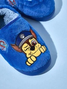 SHEIN | PAW Patrol 可爱刺绣追逐卡通追逐蓝色男童儿童防滑室内松紧带拖鞋幼儿和儿童柔软毛绒保暖家居鞋，轻便耐用的 EVA 鞋底，男女通用女孩居家卧室空调房，春秋冬季，狗狗 - 藍色 - 查看 3