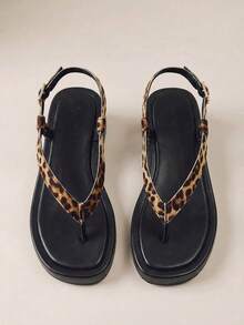 Leopard Brown