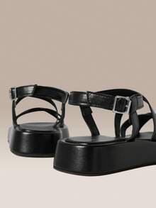 HighSole Sandal Wanita Retro Sederhana dengan Desain Silang Multi-Band dan Gesper Logam di Bagian Belakang, Cocok untuk Belanja. - Hitam - View 3