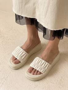 HighSole Loose Cake Thick-Soled Slippers Women Wear New Korean Online Celebrity Explosions Popular Soft Bottom Sandals. Summer Shoes - Apricot - View 1