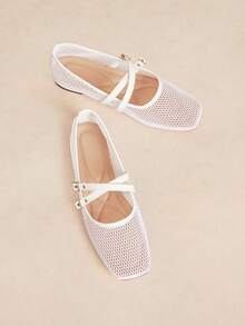 Rosivie Nuevos zapatos Mary Jane de malla francesa de moda para mujer, mocasines blancos de verano con diseño hueco transpirable, doble hebilla, punta cuadrada, suela plana y empeine bajo - Blanco - Ver 1