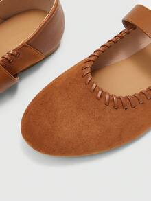 CUCCOO BIZCHIC Sepatu Flat Wanita Kasual dan Nyaman, Model Slip-On untuk Berpergian - kuning kecoklatan - View 4