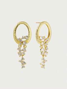 Glisma Anting-anting Premium Berlapis Emas 18K dengan Rumbai Air Terjun dan Batu Permata Geometris, Premium/Elegan/Berkelas, Musim Panas/Pantai/Pesta Prom/Pesta, Berlapis/Batu Permata - Yellow Gold - View 3
