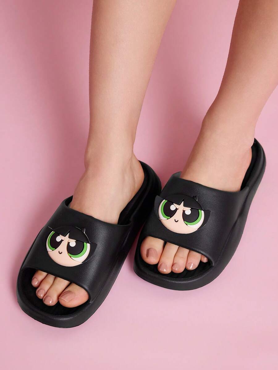 THE POWERPUFF GIRLS X SHEIN 時尚可愛卡通黑色一腳蹬拖鞋 防滑快乾浴室涼拖,輕量耐用 EVA 材質,居家室內使用 - 黑色 - 查看 1