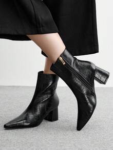 CUCCOO BIZCHIC 女款復古黑色鱷魚紋壓花皮革尖頭高跟側拉鍊短靴 光面PU修身氣質秋冬短靴 - 黑色 - 查看 4