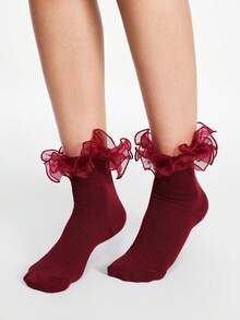 ROMWE 1 Pair Of Sweet Kawaii Two Wear Burgundy Lace Mid-Tube Socks - Burgundy - View 1