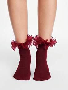 ROMWE 1 Pair Of Sweet Kawaii Two Wear Burgundy Lace Mid-Tube Socks - Burgundy - View 4
