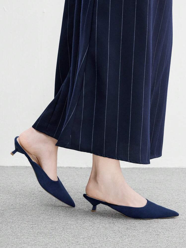 CUCCOO BIZCHIC Sandal Wanita Serbaguna untuk Kerja Sehari-hari, Bahan Flanel Biru Tua dengan Desain Lancip dan Hak Tinggi. - Navy Blue - View 3
