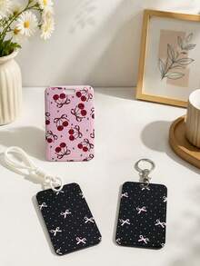 Sampul Kartu Geser dengan Pita Polkadot Lucu dan Motif Ceri. Pelindung Kartu Identitas yang Tahan Lama, Tersedia dengan Tali Kepang atau Reel Lencana yang Dapat Ditarik untuk Penyimpanan Kartu Sehari-hari. - Beraneka warna - View 7