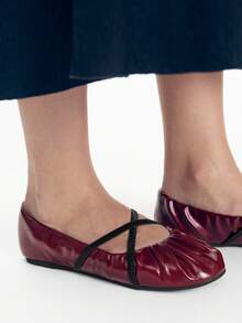 Mnmlis Women's Soft Leather Round Toe Flat-Soled Shoes, Cross-Strap Pleated Insole Embossed Design, Gentle Style Commuting Daily Versatile Fall Shoes - Burgundy - View 2
