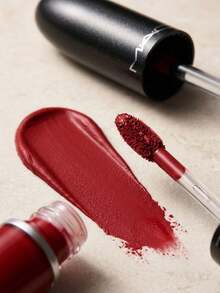 Mac Retro Matte Liquid Lip Colour Feels So Grand 5ml – Liquid Lipstick, Long-Wearing, For Women, Deep Red, Suitable For Daily Makeup - Feels So Grand - View 2