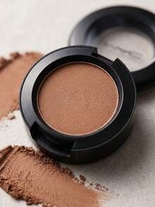 MAC Single Eyeshadow Sandstone 1.5 G – Eyeshadow, Highly Pigmented, For Makeup Enthusiasts, Sandstone, Suitable For Daily Wear - Sandstone - View 2